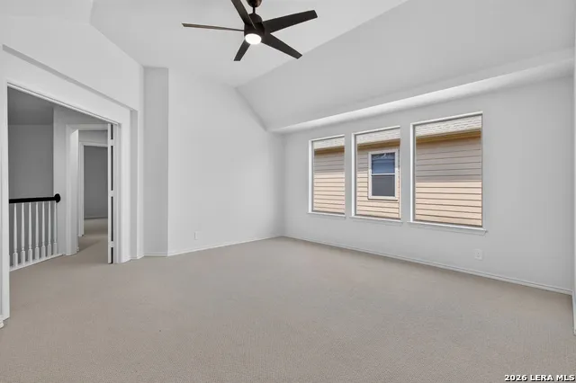 3027 HIDDEN MDW Seguin, TX 78155