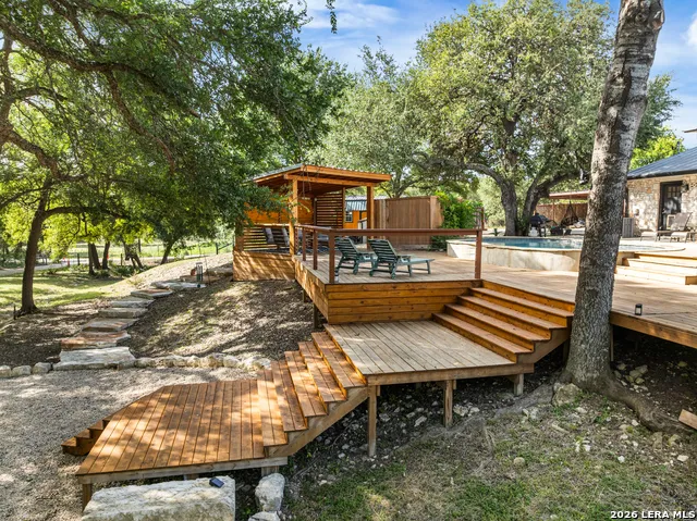 105 JACOB DR Boerne, TX 78006