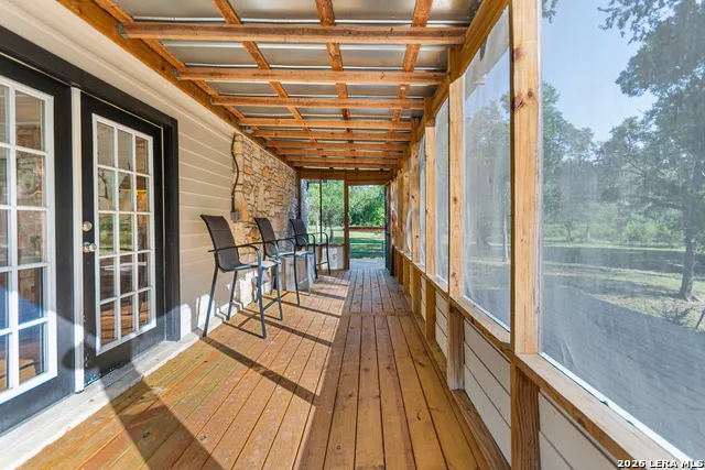 105 JACOB DR Boerne, TX 78006