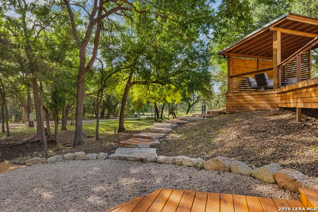 105 JACOB DR Boerne, TX 78006