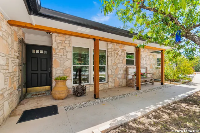 105 JACOB DR Boerne, TX 78006