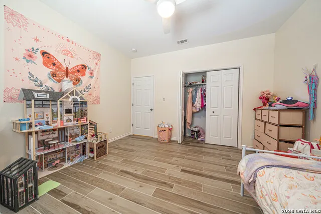 521 COUNTY ROAD 6868 E Natalia, TX 78059