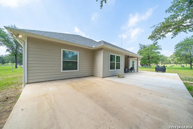521 COUNTY ROAD 6868 E Natalia, TX 78059