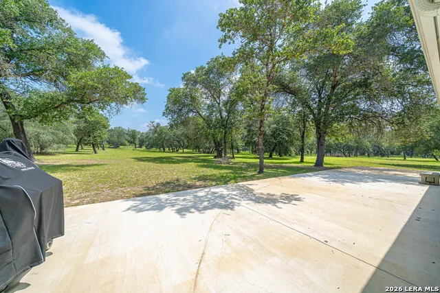 521 COUNTY ROAD 6868 E Natalia, TX 78059