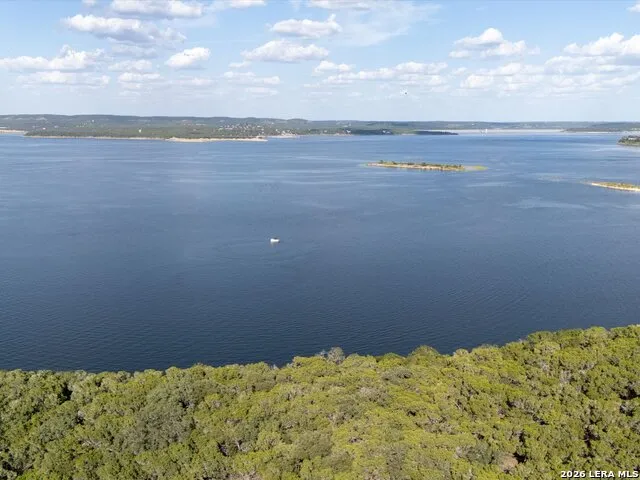 1463 Bonnyview Canyon Lake, TX 78133