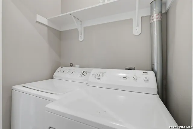 979 Academy Ave #APT 2 New Braunfels, TX 78130