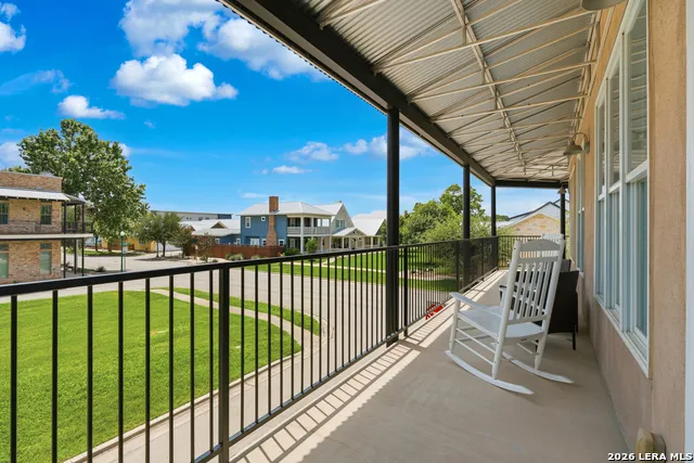 979 Academy Ave #APT 2 New Braunfels, TX 78130