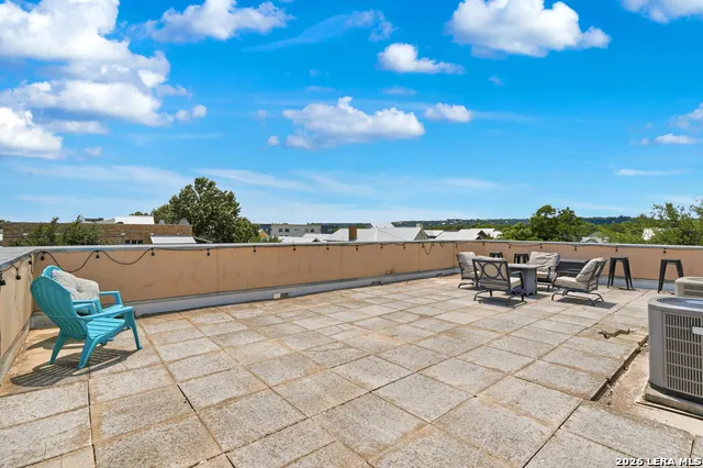 979 Academy Ave #APT 2 New Braunfels, TX 78130