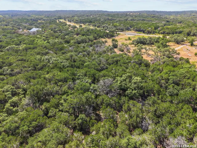 801 Grand Oaks Hondo, TX 78861