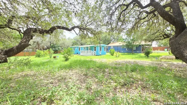 188 SUNDOWN LN Poteet, TX 78065