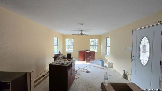 188 SUNDOWN LN Poteet, TX 78065