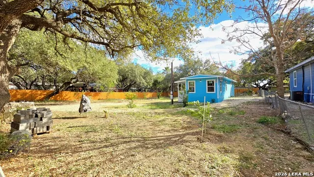 188 SUNDOWN LN Poteet, TX 78065