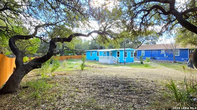 188 SUNDOWN LN Poteet, TX 78065