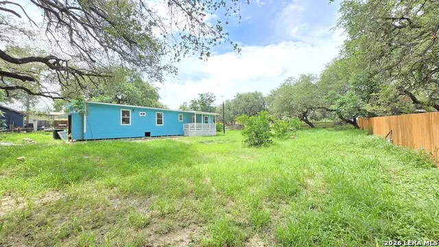 188 SUNDOWN LN Poteet, TX 78065
