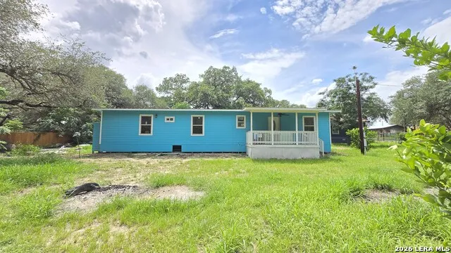 188 SUNDOWN LN Poteet, TX 78065