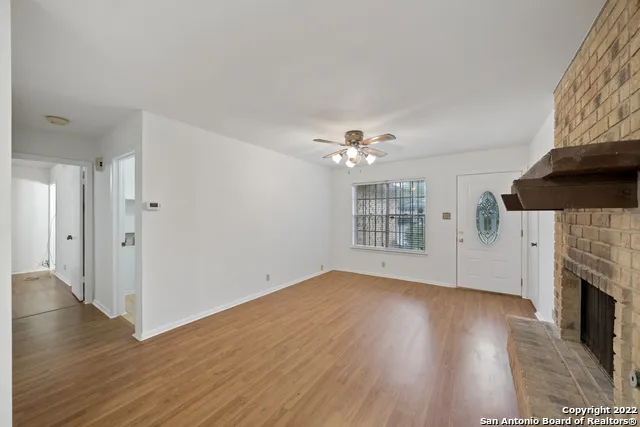 9438 VALLEY DALE ST San Antonio, TX 78250