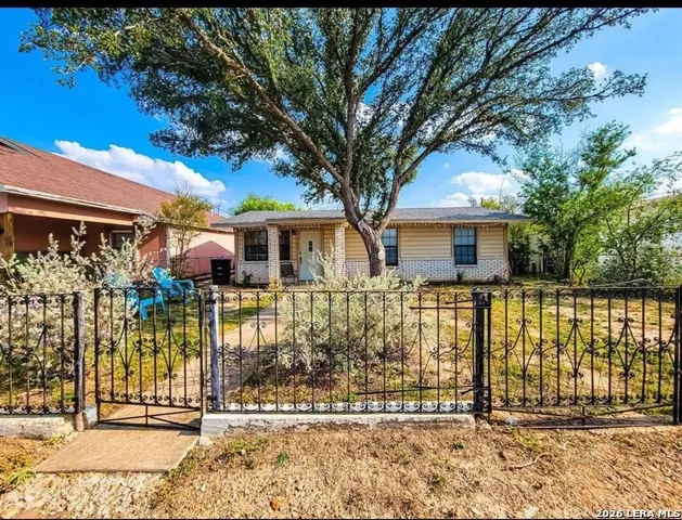 1540 Valerie Eagle Pass, TX 78852