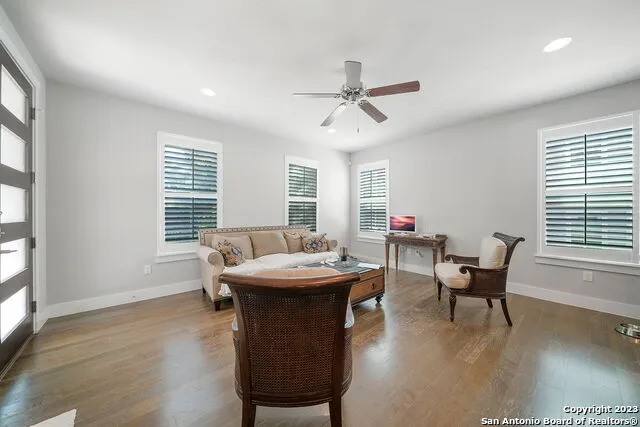 223 CLAREMONT AVE Unit 101 San Antonio, TX 78209