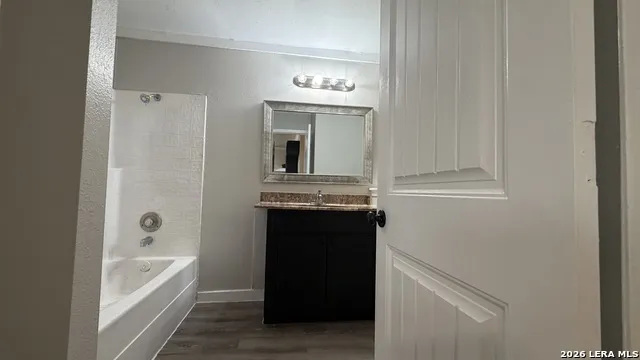 325 E French San Antonio, TX 78212