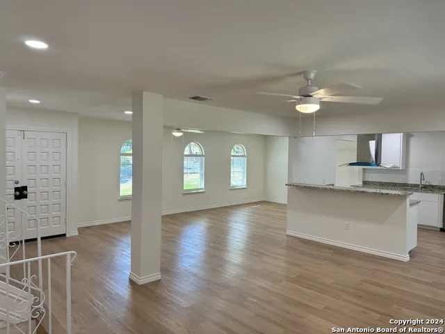 1703 SEARCY DR San Antonio, TX 78232