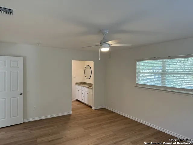 1703 SEARCY DR San Antonio, TX 78232