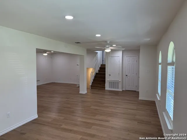 1703 SEARCY DR San Antonio, TX 78232