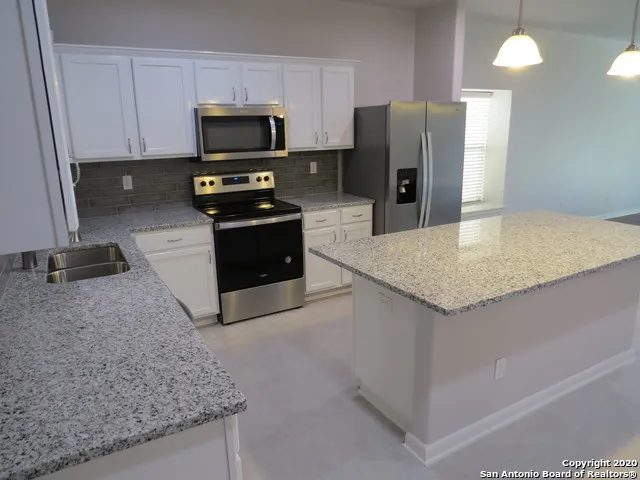 561 SLIPPERY ROCK Cibolo, TX 78108