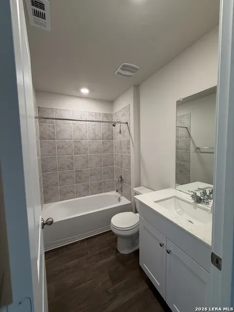 5712 Hartley Home San Antonio, TX 78245