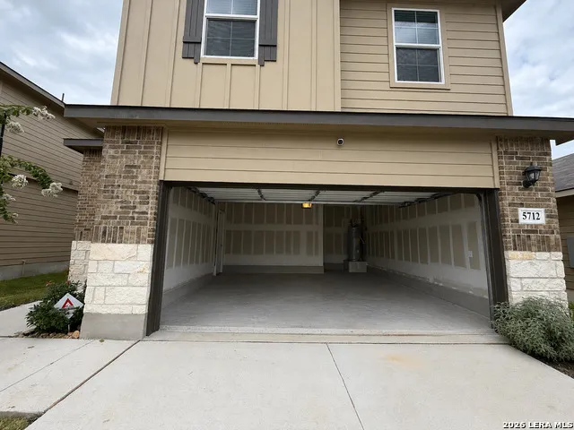 5712 Hartley Home San Antonio, TX 78245