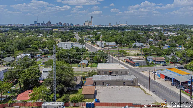 705 Roosevelt San Antonio, TX 78210