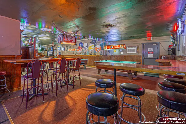 705 Roosevelt San Antonio, TX 78210