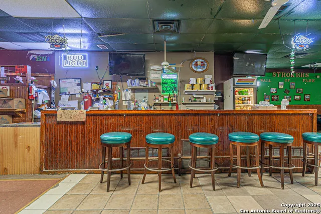 705 Roosevelt San Antonio, TX 78210