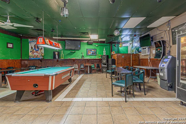 705 Roosevelt San Antonio, TX 78210