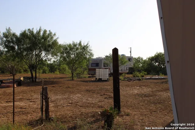760 N GREYTOWN RD St Hedwig, TX 78152