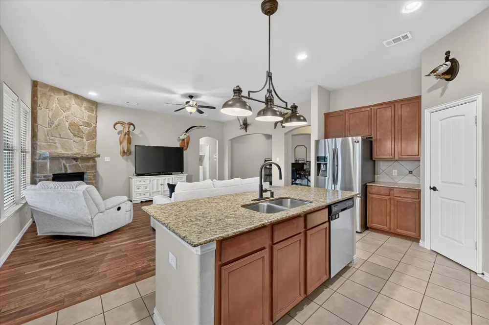 1309 Mesa Crest Drive Fort Worth, TX 76052