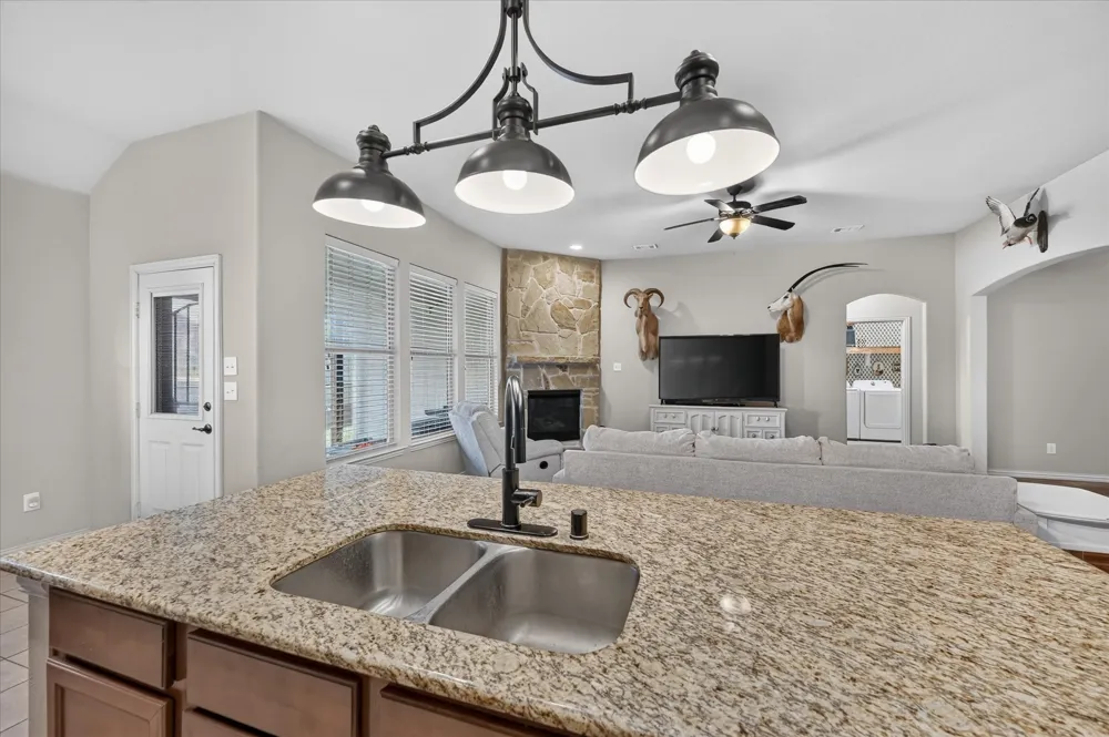 1309 Mesa Crest Drive Fort Worth, TX 76052