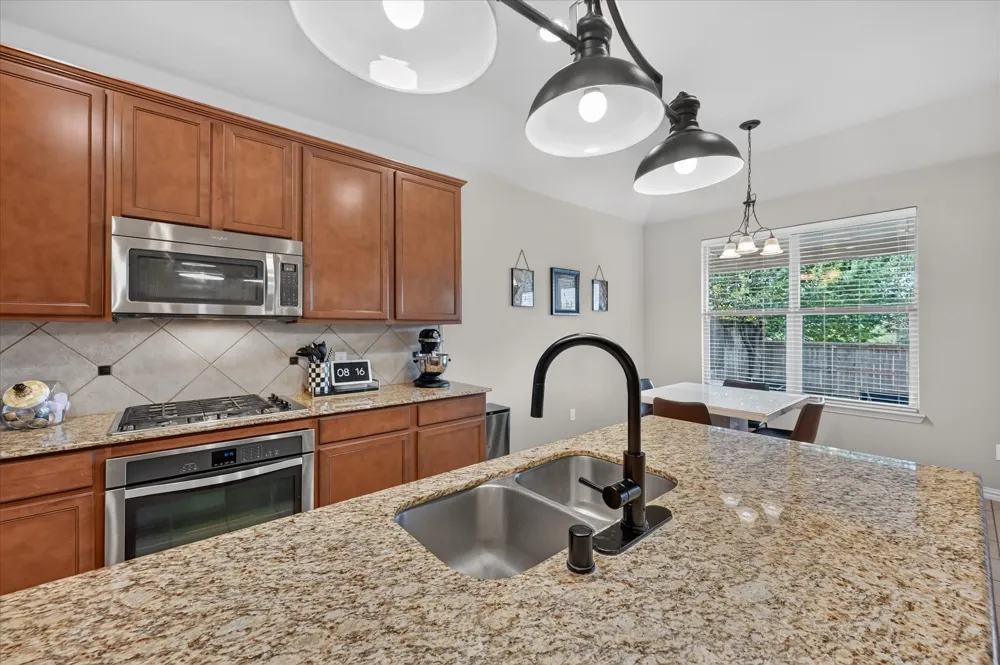 1309 Mesa Crest Drive Fort Worth, TX 76052