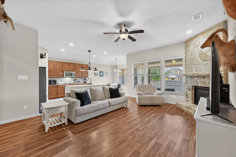 1309 Mesa Crest Drive Fort Worth, TX 76052