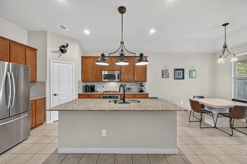 1309 Mesa Crest Drive Fort Worth, TX 76052
