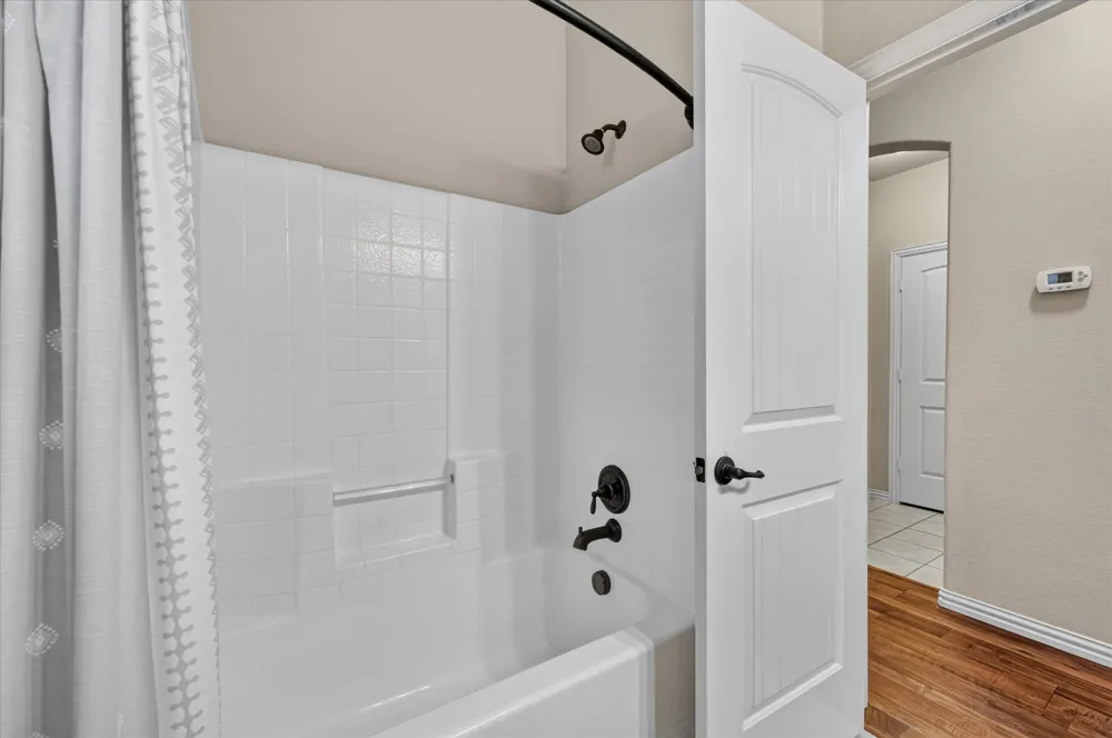 1309 Mesa Crest Drive Fort Worth, TX 76052