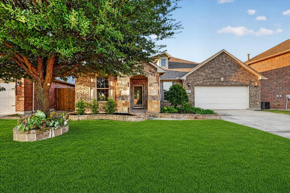 1309 Mesa Crest Drive Fort Worth, TX 76052
