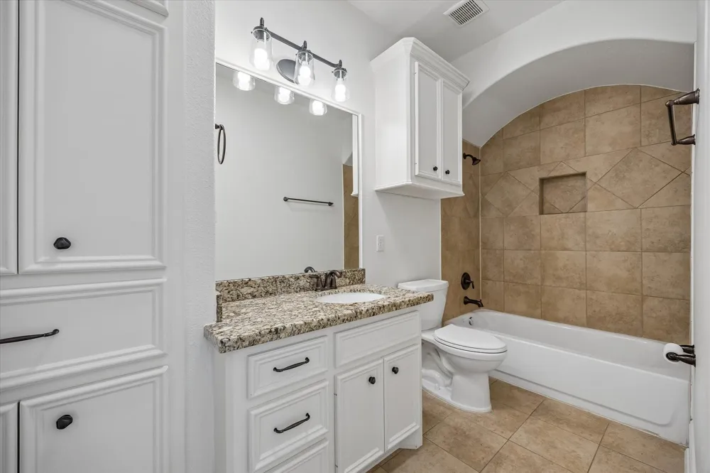 1235 Thornton Road Houston, TX 77018