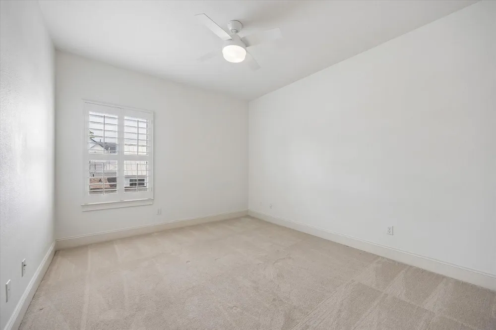 1235 Thornton Road Houston, TX 77018