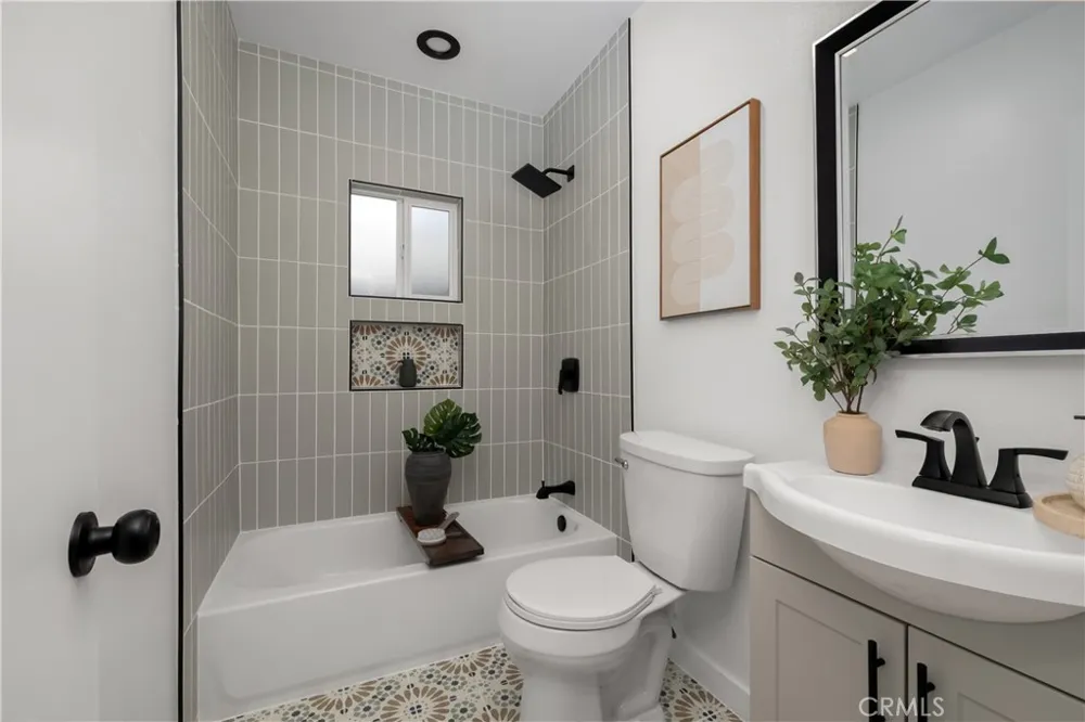 363 W Spruce Compton, CA 90220