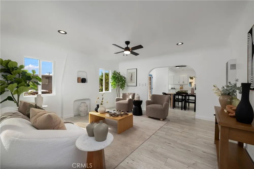363 W Spruce Compton, CA 90220