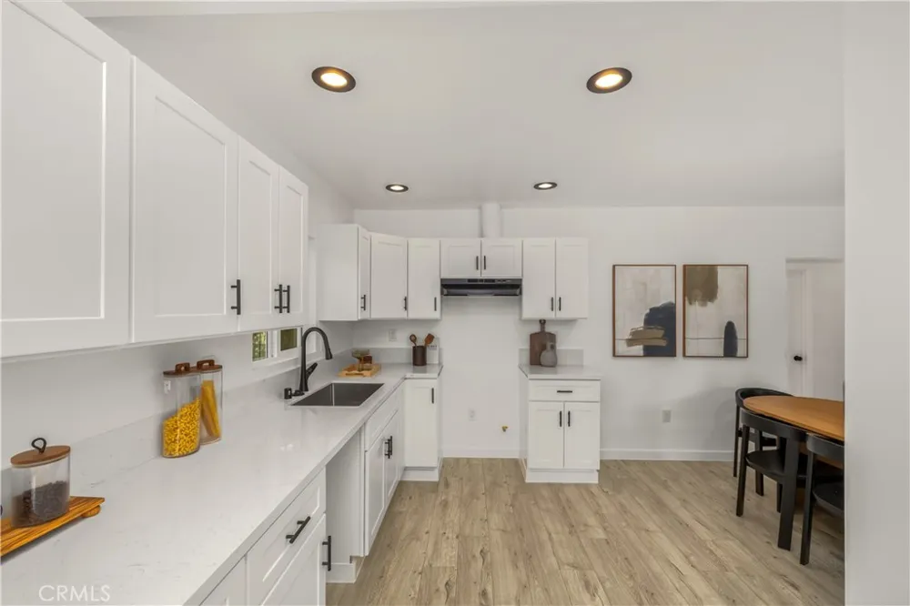 363 W Spruce Compton, CA 90220