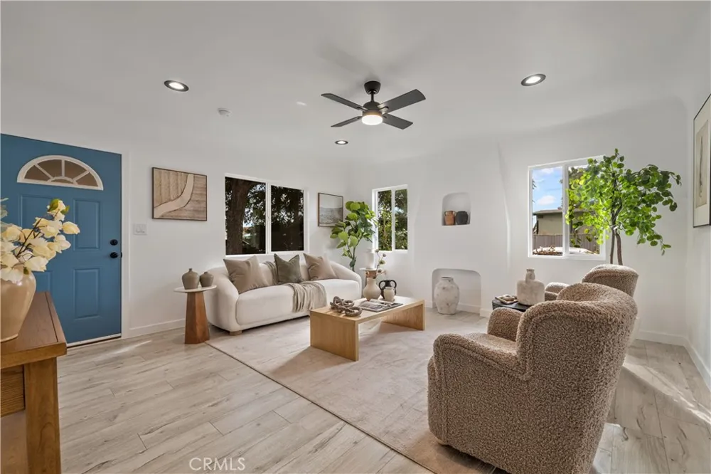 363 W Spruce Compton, CA 90220
