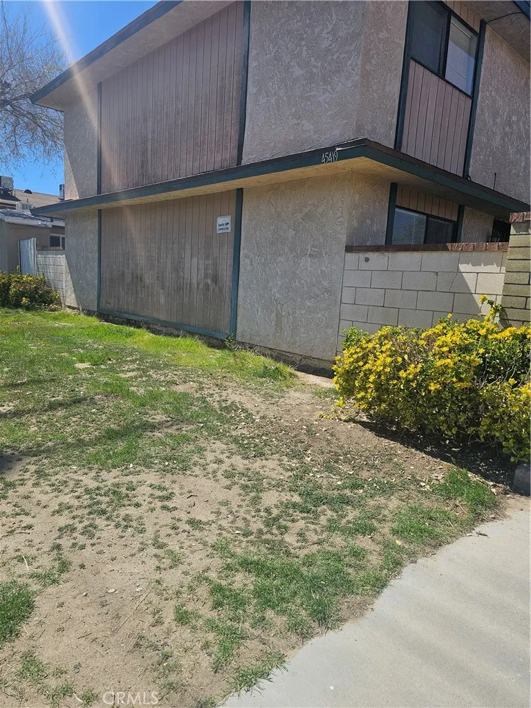 45419 10th W #A Lancaster, CA 93534