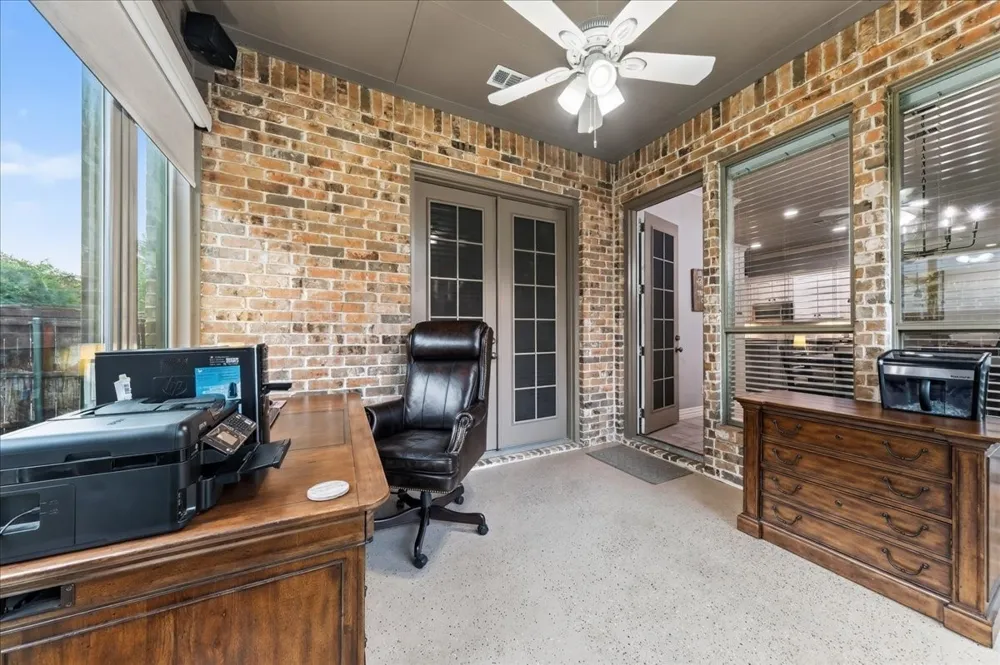 9116 Edgemont Drive North Richland Hills, TX 76182