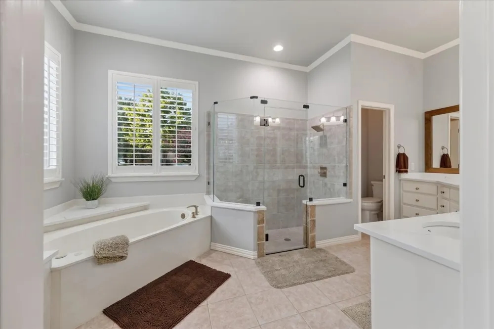 9116 Edgemont Drive North Richland Hills, TX 76182